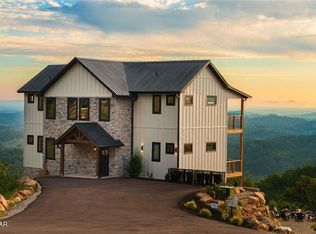 859 Copper Pot Way, Sevierville, TN 37876
