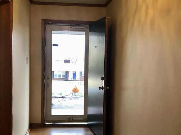 3rd image of 8609 Hempstead Dr