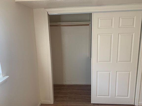 4th image of 313 Montclaire Dr SE #3