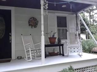 8 Pioneer Rd, Coventry, RI 02816