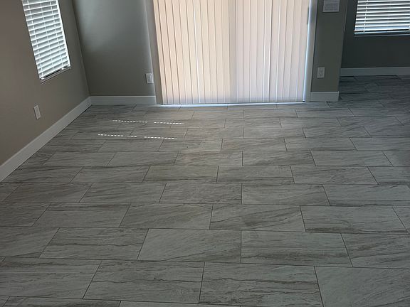 3rd image of 1395 E 10th Pl