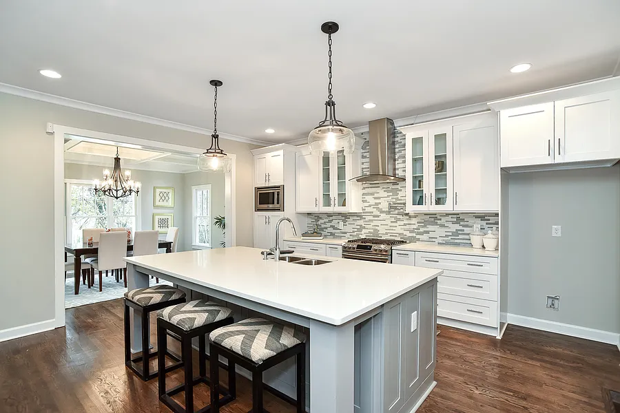 247 Lamon Ave photo 1