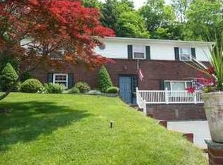 32 Robert Rd, Cornwall, NY 12518