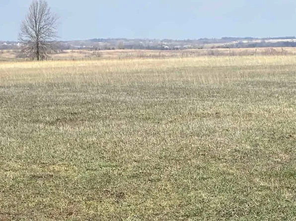 6665 NE Washington Dr, Hamilton, MO 64644