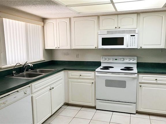 3rd image of 922 Sunridge Dr #E-6