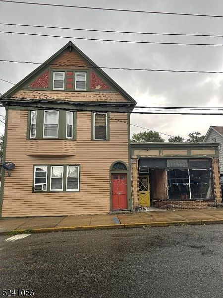 1st image of 605 Tremont Ave
