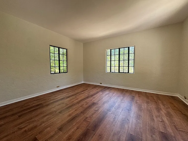 2616 SW 4th Pl — Photo 30