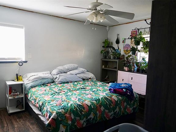 5th image of 386 W Sloan St