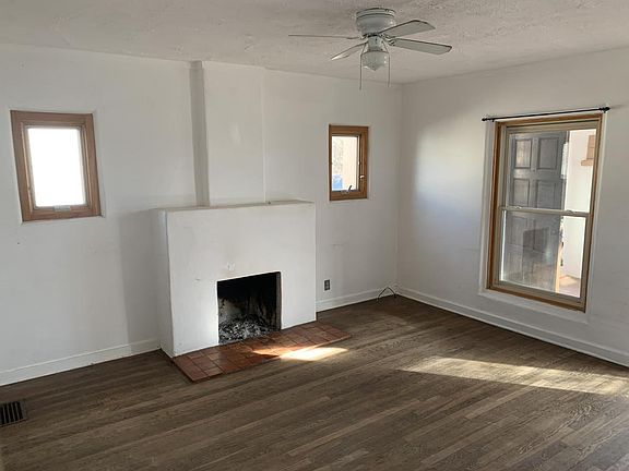 3rd image of 2111 Lead Ave SE House 2111