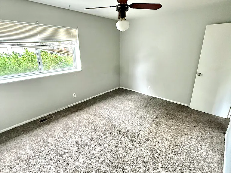 10510 Cinnamon Dr #B — Photo 9
