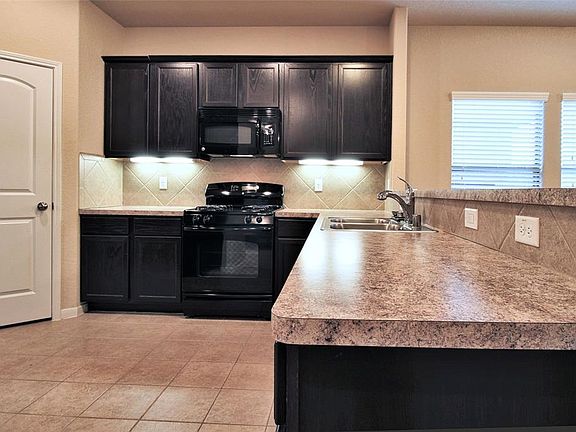 3rd image of 18412 Sunrise Oaks Ct