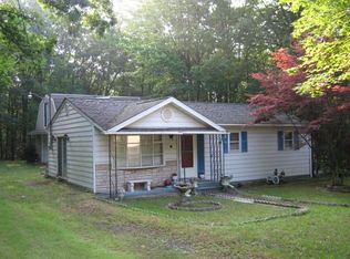 17 Hickory Hills Dr, White Haven, PA 18661