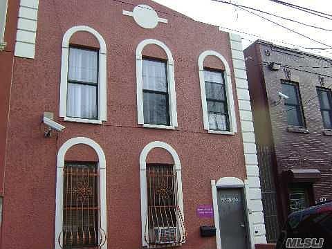 1st image of 2467 46th St