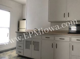 727 South St APT 2, Waterloo, IA 50701