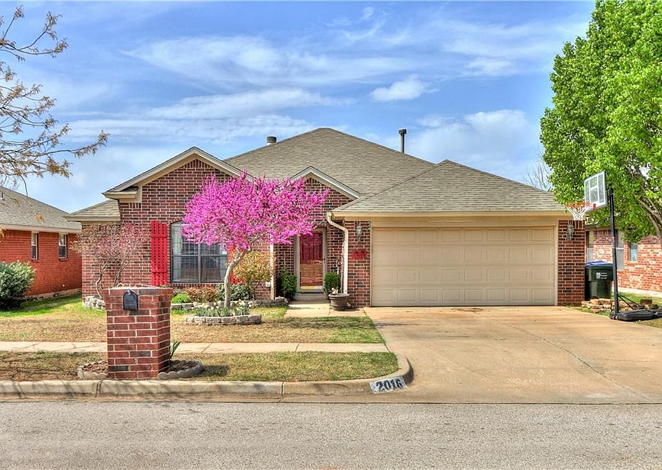 1st image of 2016 Old Central Dr