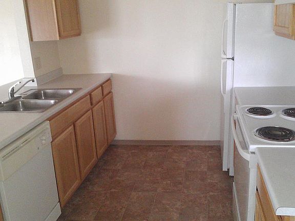 3rd image of 175 E 12 N #13276771