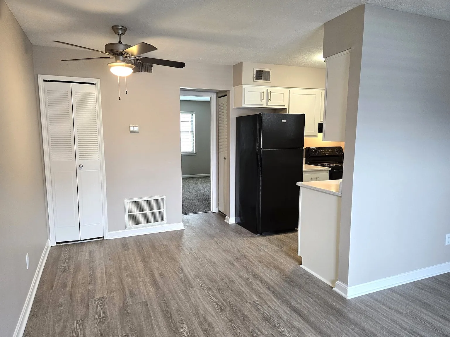 Highgate Springs Apartments — Photo 4