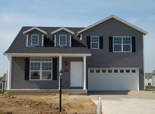 1607 Savile Ln, Washington, IL 61571
