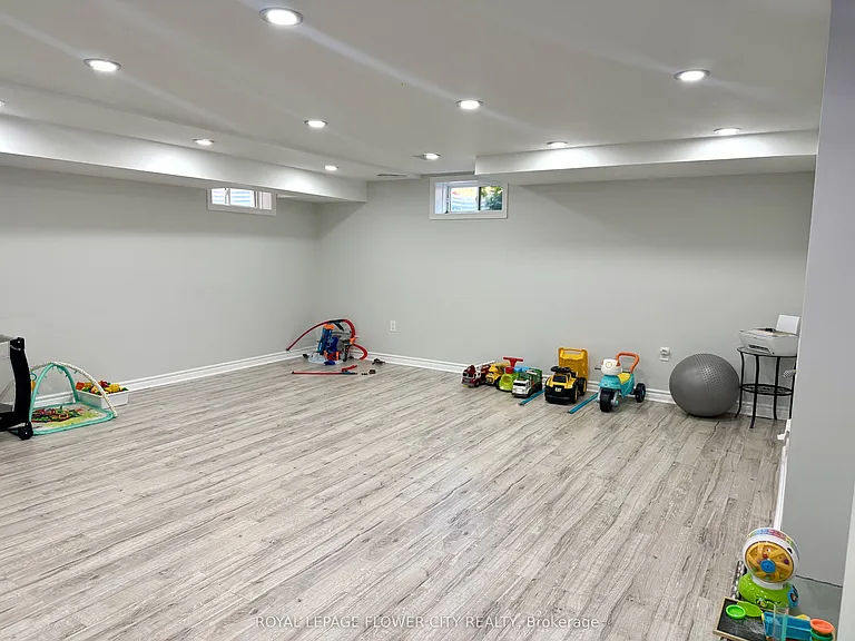 5 Zephyr Rd — Photo 17