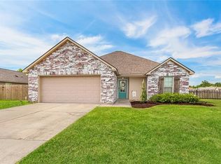 28513 Flamingo Dr, Ponchatoula, LA 70454