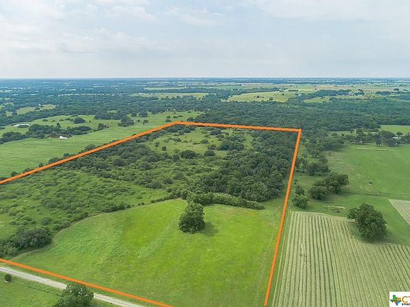 3rd image of 827 County Road 226