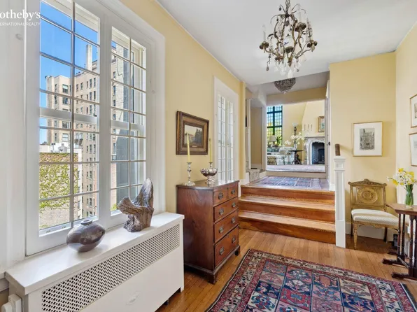 11 East 73rd Street image 3 of 17