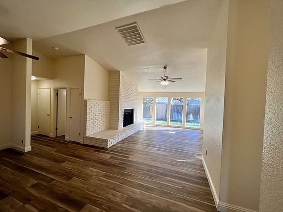 5th image of 392 Foxmeadow Way