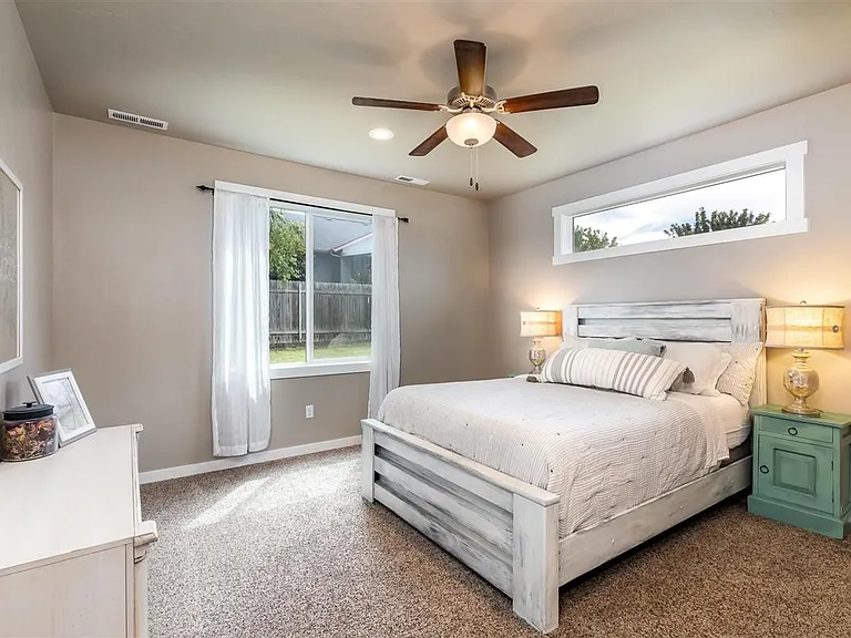 9549 Goldenpond Ct — Photo 16