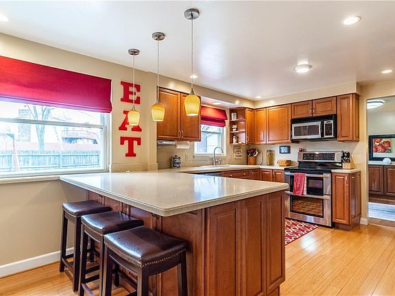 5th image of 4848 Sparrow Dr