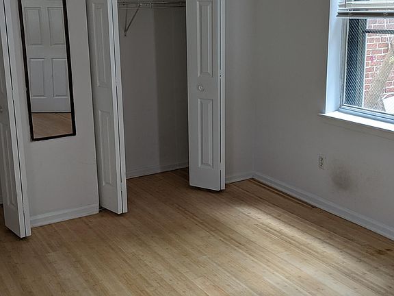 5th image of 117 Green Ln #A