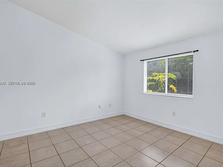 2721 SE 12th Pl #206 — Photo 14