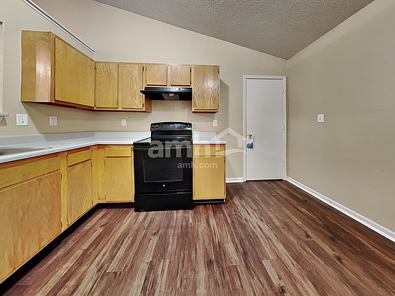 4th image of 2265 Lakecrest Dr