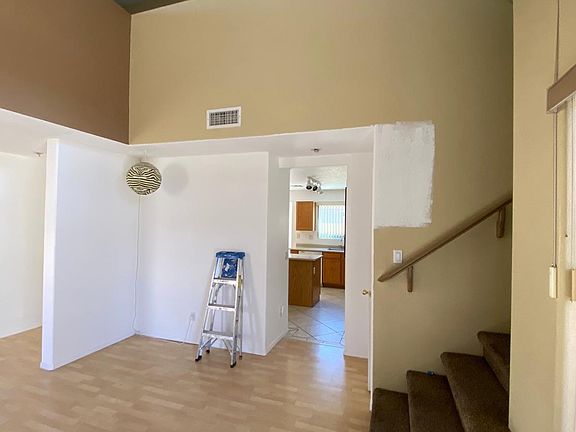 5th image of 15178 W MELVIN Street