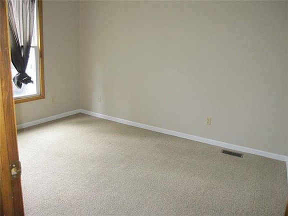 2nd image of 3008 Edmond St