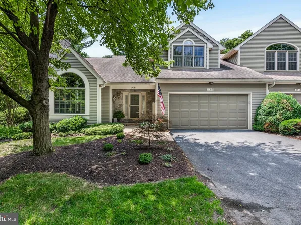146 Deer Ford Dr, Lancaster, PA 17601