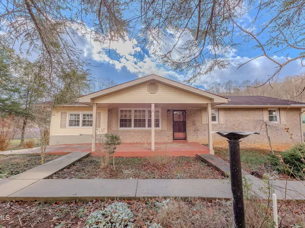 736 Spring Valley Cir, Gate City, VA 24251