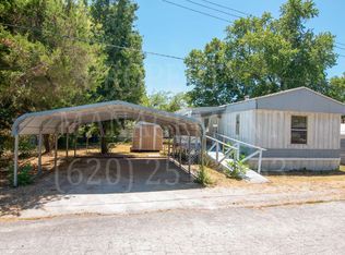 36 N Glendale Ave #3607, Coffeyville, KS 67337