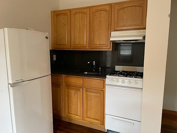 2nd image of 23-52 33rd St #B1