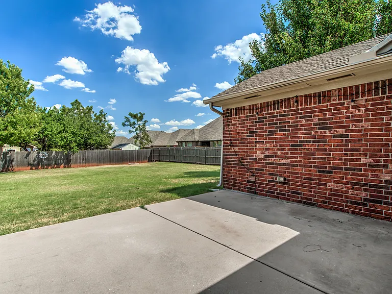 16024 Okalee Ln — Photo 16