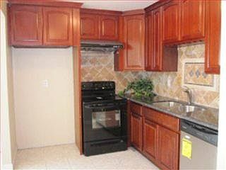 2nd image of 2033 Malden Ave