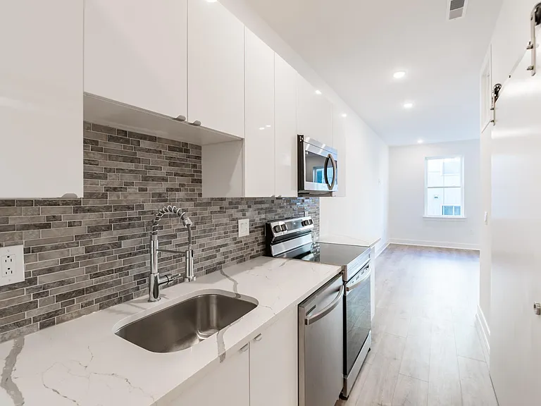 1439 Federal Street — Photo 34