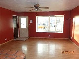 4th image of 1047 Leawood Dr