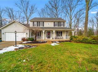 516 Jaycox Rd, Avon Lake, OH 44012