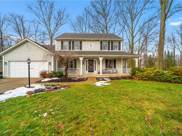 516 Jaycox Rd, Avon Lake, OH 44012