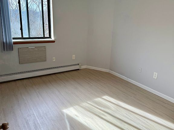 5th image of 13218 Avery Ave