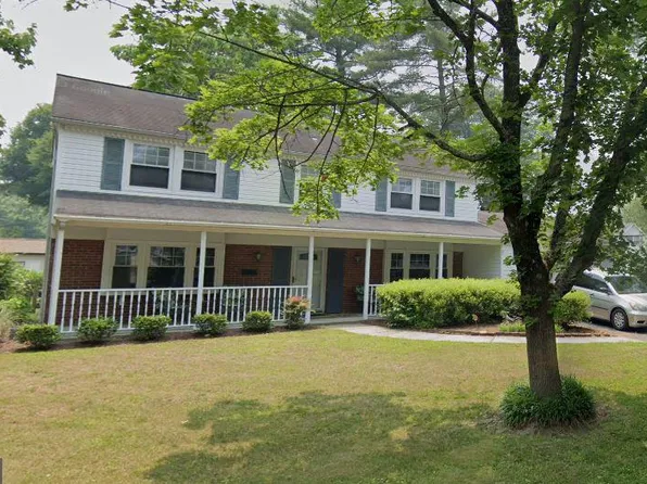 2228 Harwood Ln, Bowie, MD 20716