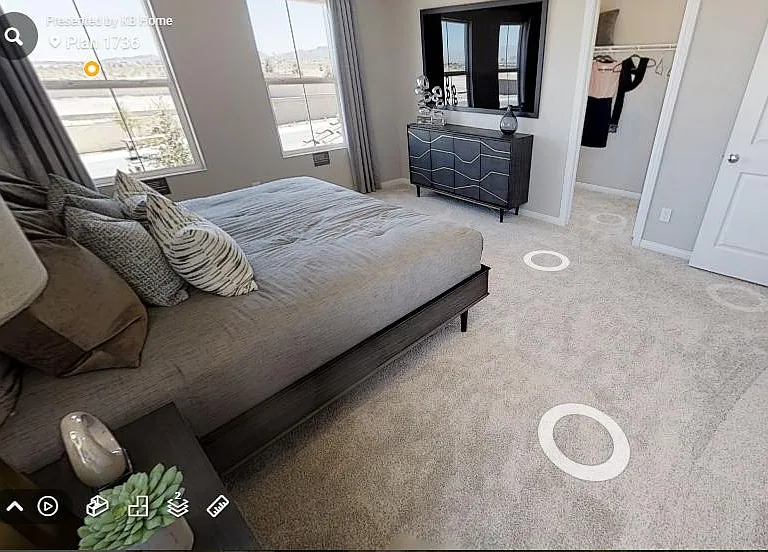 Main bedroom with walk-in closet