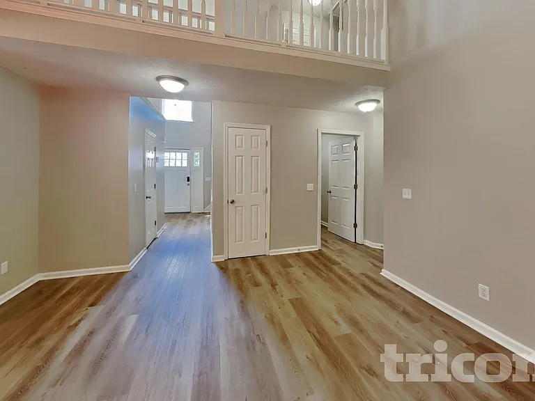 800 Chaney Woods Dr — Photo 2