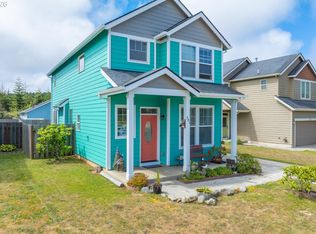 781 Kentucky Ave, Coos Bay, OR 97420
