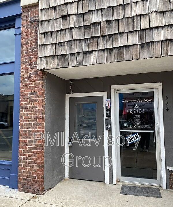1st image of 524 Market St APT 1